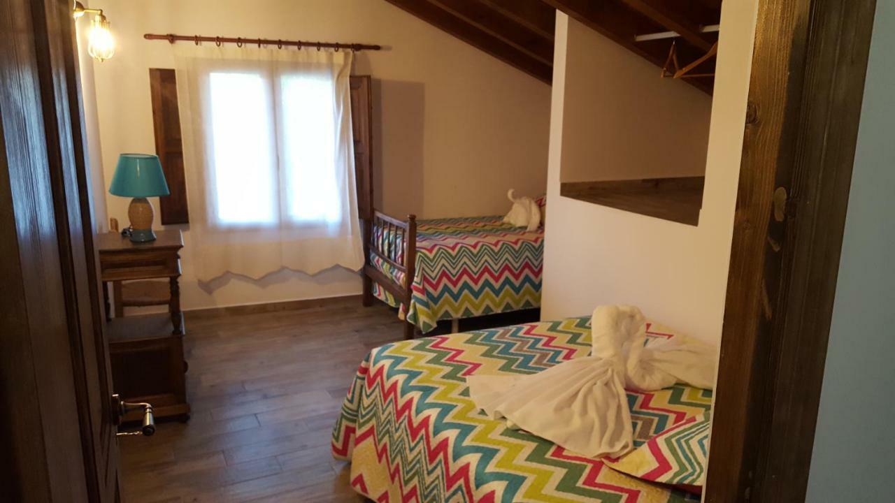 Casas Rurales Almoguer Frailes ภายนอก รูปภาพ