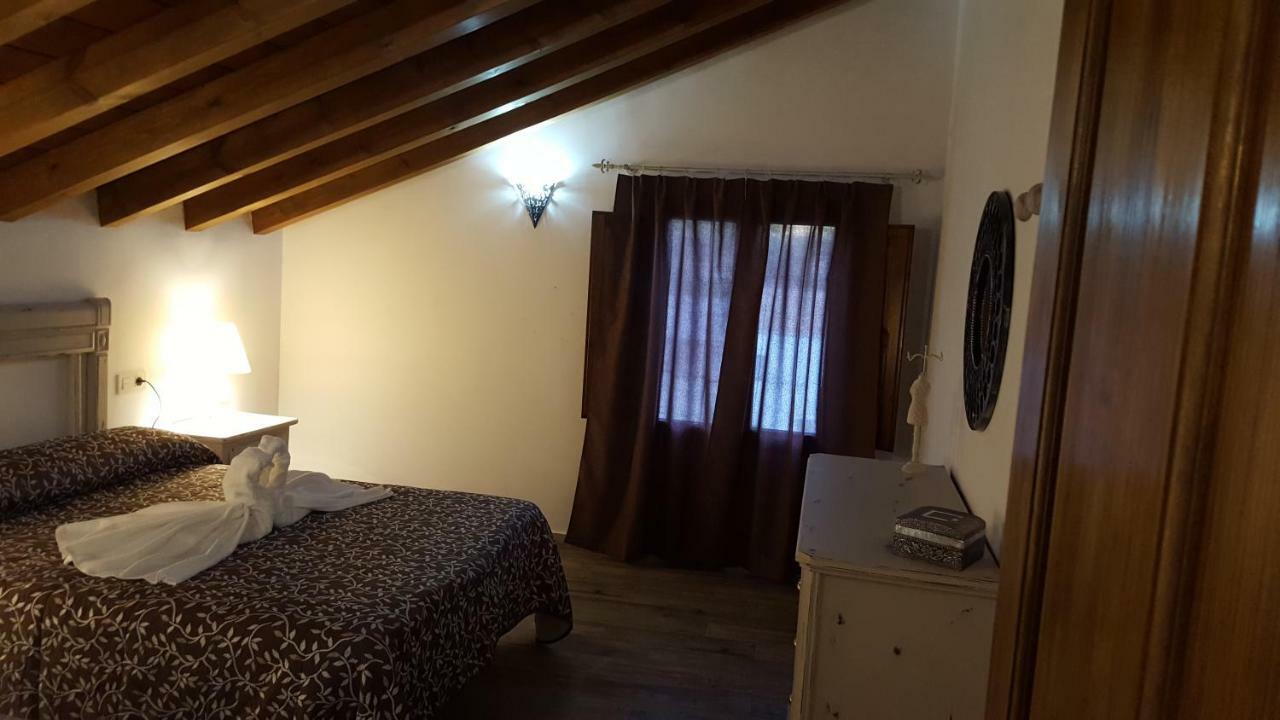 Casas Rurales Almoguer Frailes ภายนอก รูปภาพ